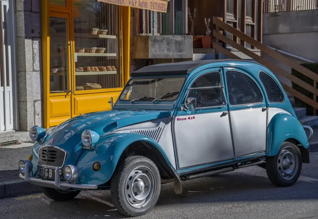Voiture 2CV bleue